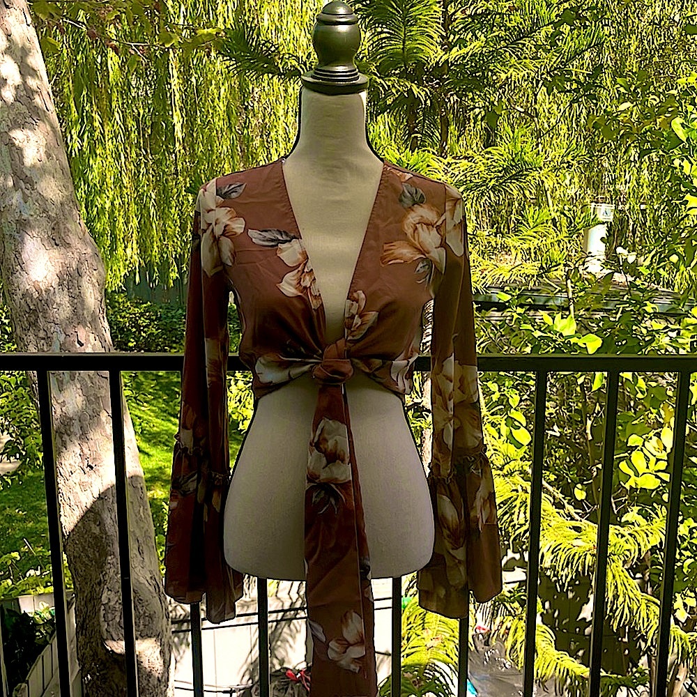 Crop Tie blouse